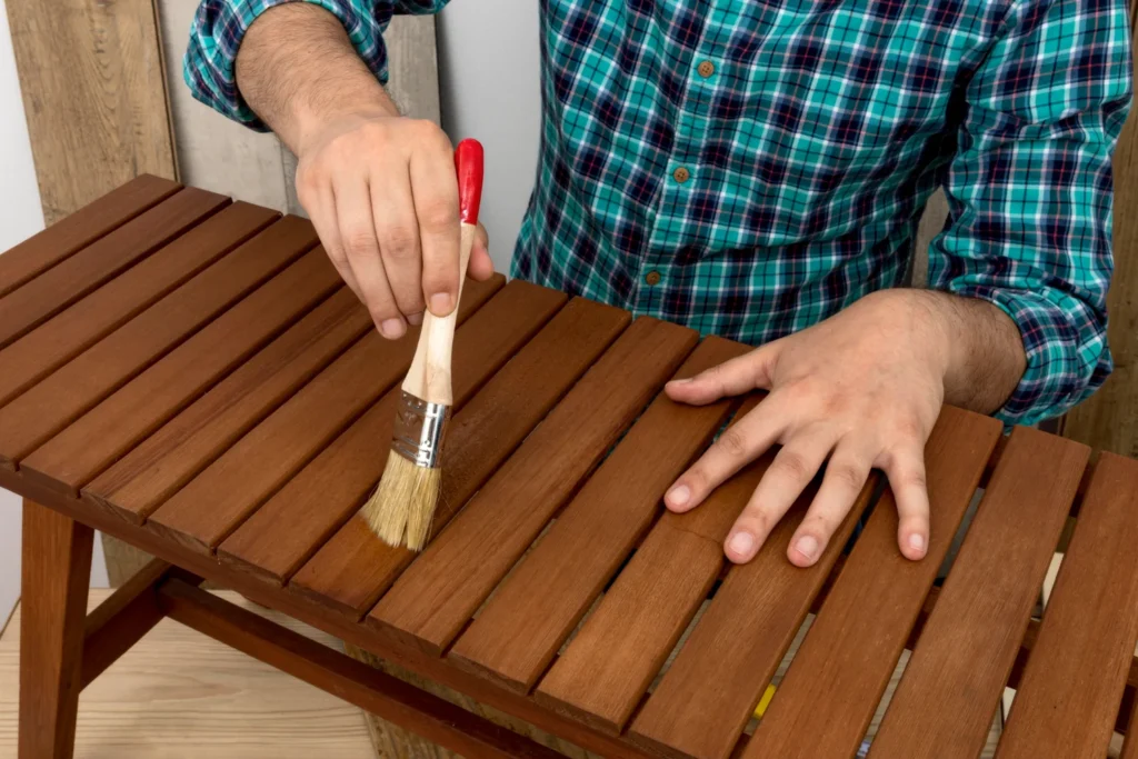 Stain & Varnish